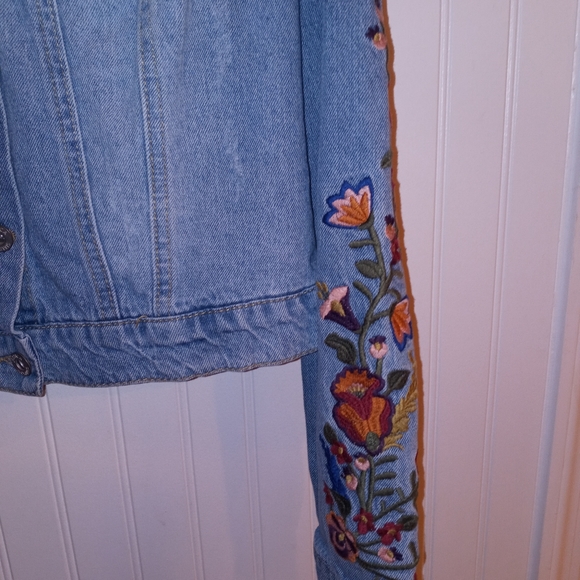 Jessica Simpson denim jacket - Picture 2 of 5
